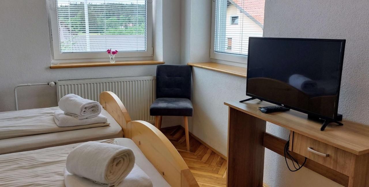 Prenocisca Miklavcic Hotel Nova Vas  Eksteriør billede