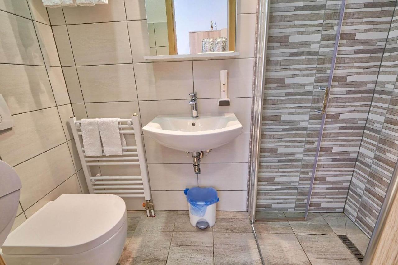 Prenocisca Miklavcic Hotel Nova Vas  Eksteriør billede